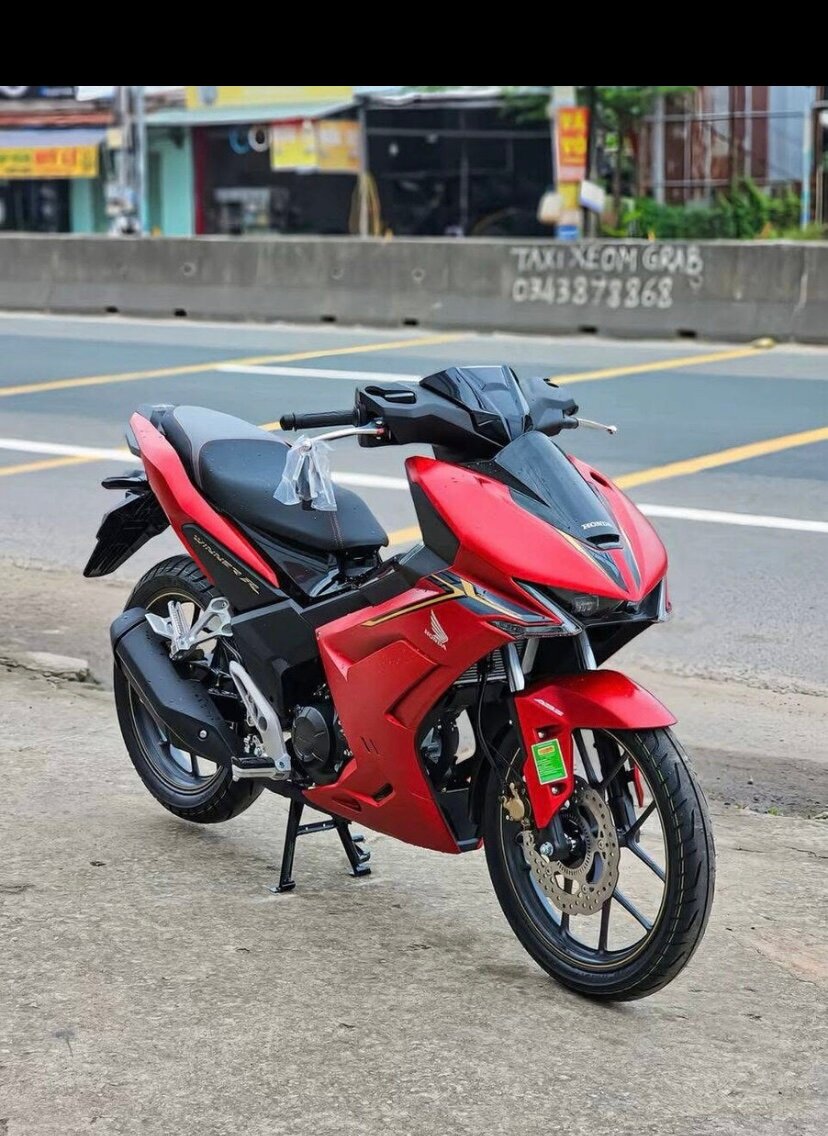 Motos sport élégantes