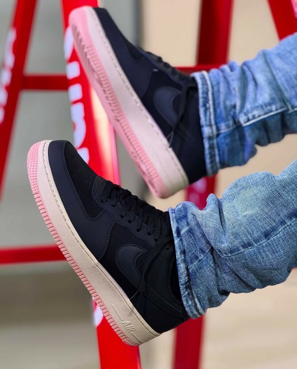 NIKE AIRFORCE CLASSIC