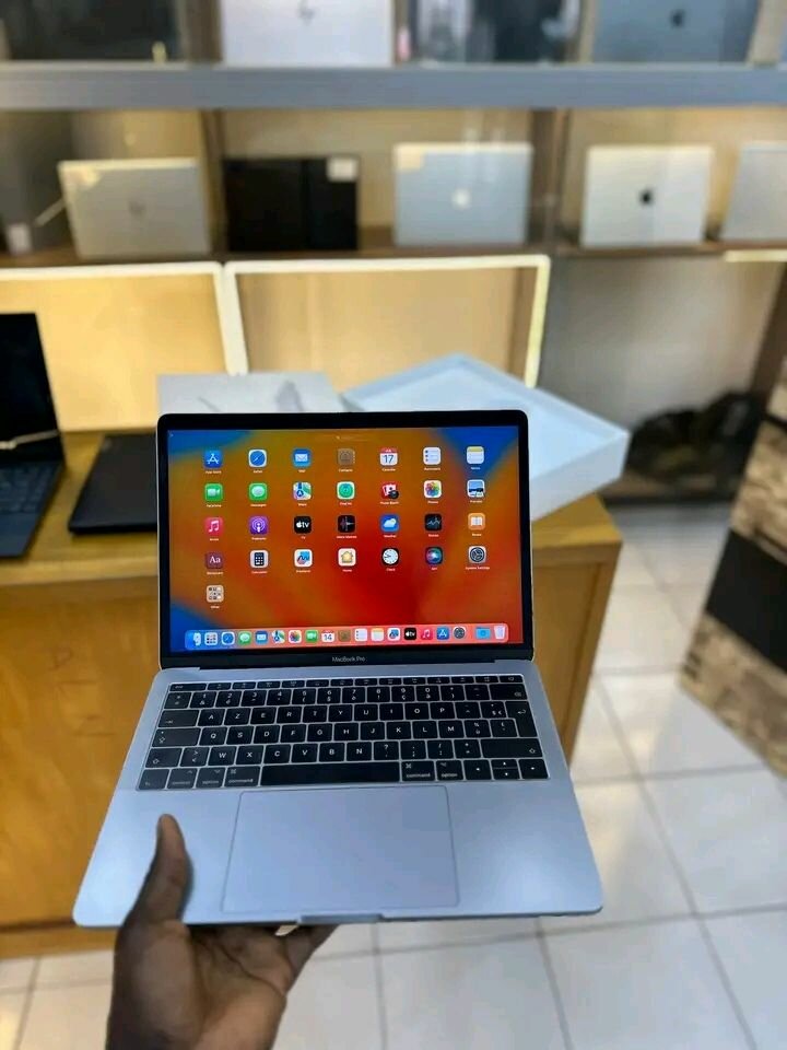 MacBook Pro 13" Retina