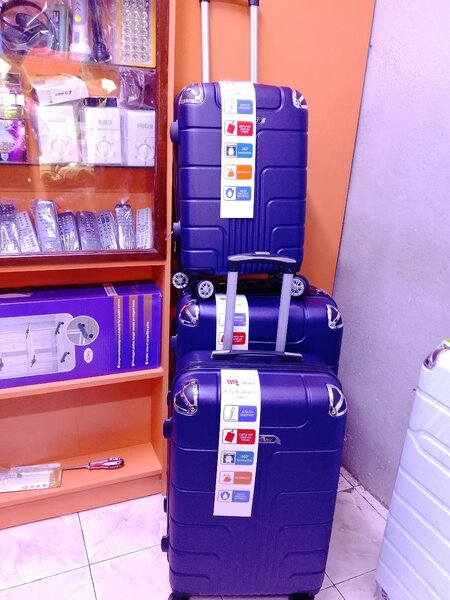 Valise 3 pièces rigides