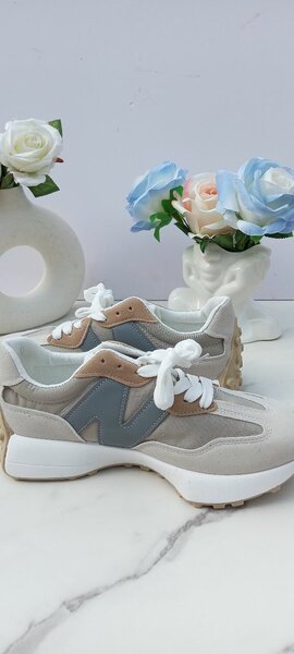 Balance Sneakers (beige)