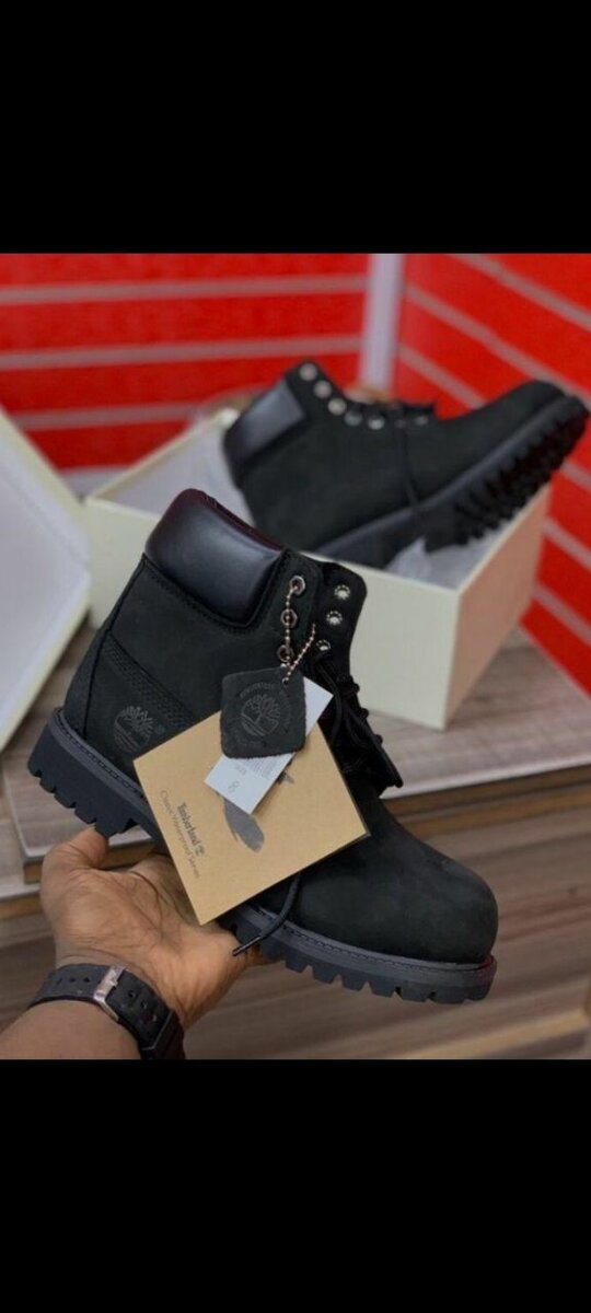 Bottes en cuir résistantes