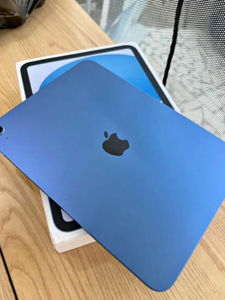 iPad Air Bleu Wi-Fi 10.9”