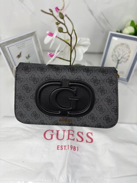 Sacoche noire Guess élégante