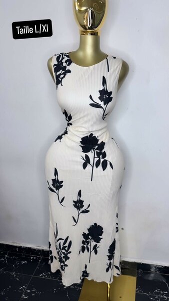 Robe longue fleurie élégante