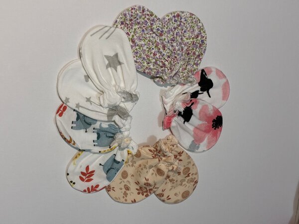 Moufles bébé en coton doux