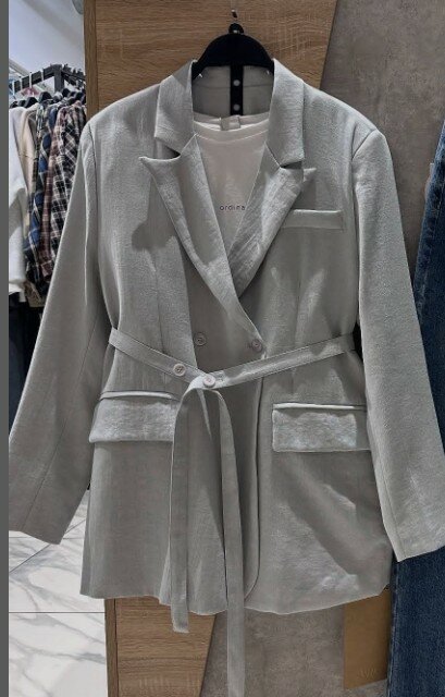 Пиджак с ремнем из льна