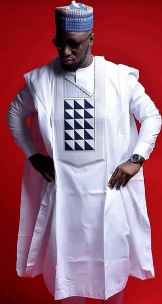 Boubou Africain Blanc Élégant