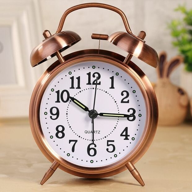 Horloge réveil en acier