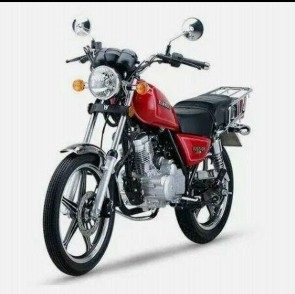 Moto classique rouge 150cc