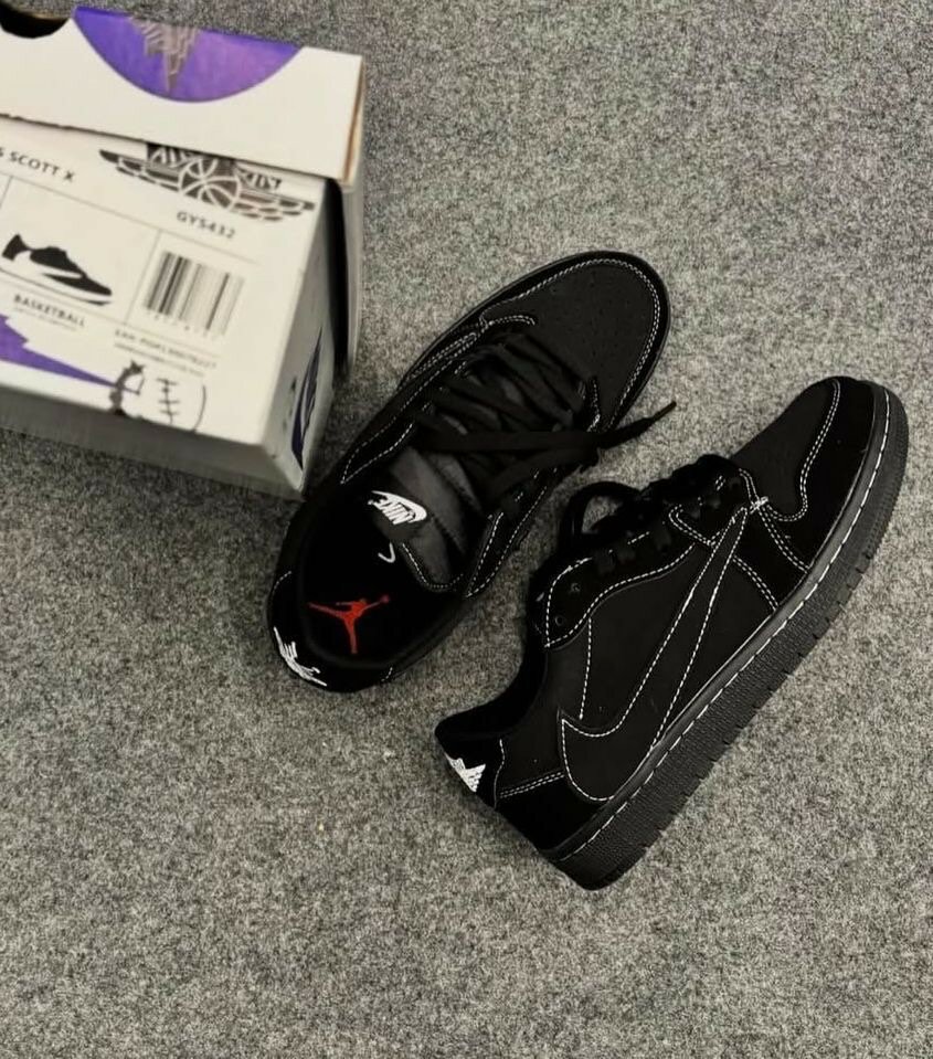 JORDAN NIKE TRAVIS SCOTT