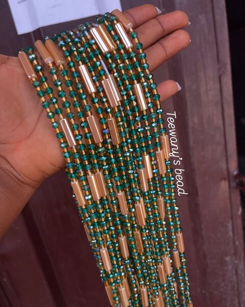 Perles aux reins (bayas)