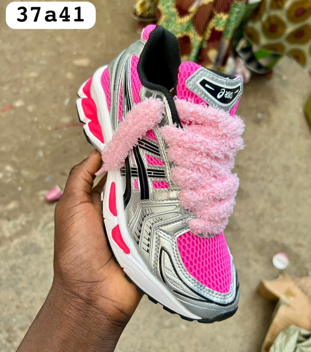 Baskets colorées et confortables