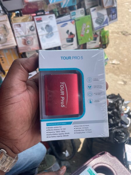 Écouteurs sans fil Tour Pro 5