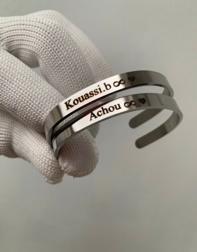 Bracelets personnalisés en acier