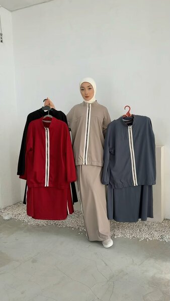 Двойка с юбкой