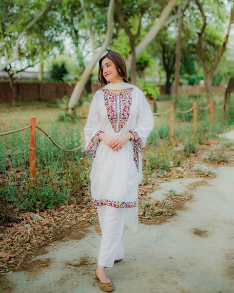 Linen sequence pocket embroidery 2p suit for girls and women