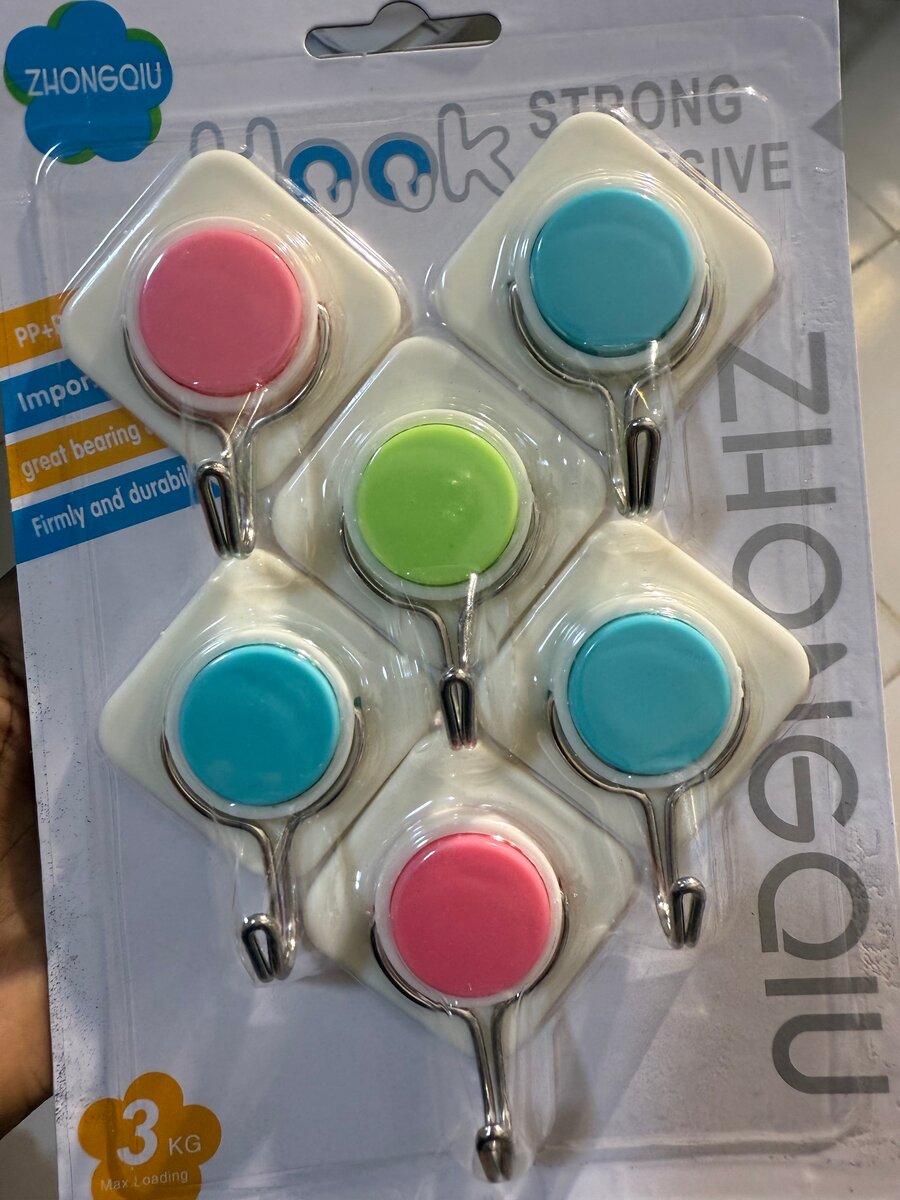 Crochets adhésifs colorés 3kg