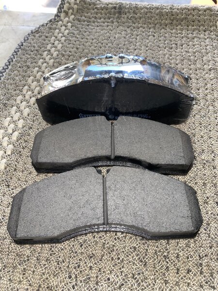 Передние колодки