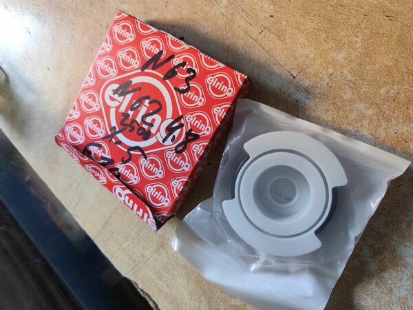 Сальник лобов