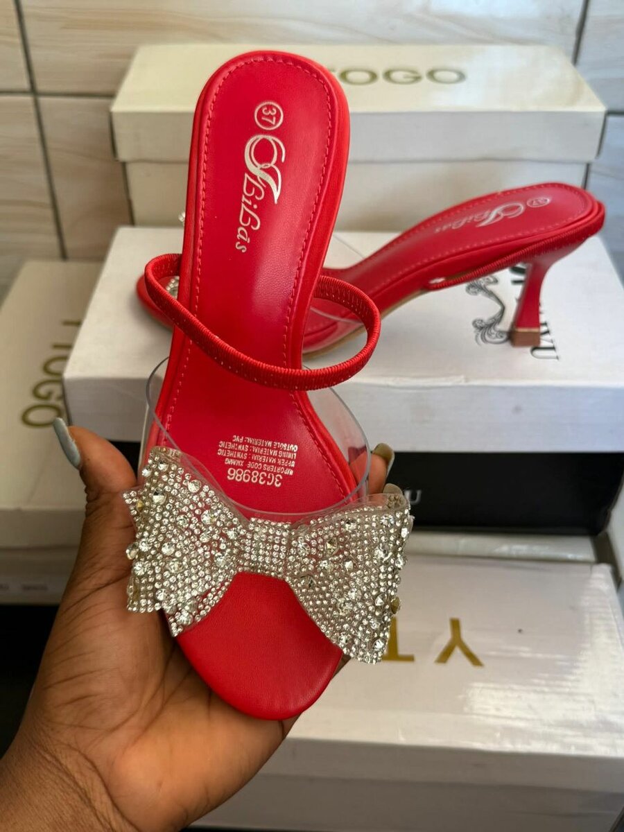 Sandales femmes ornées