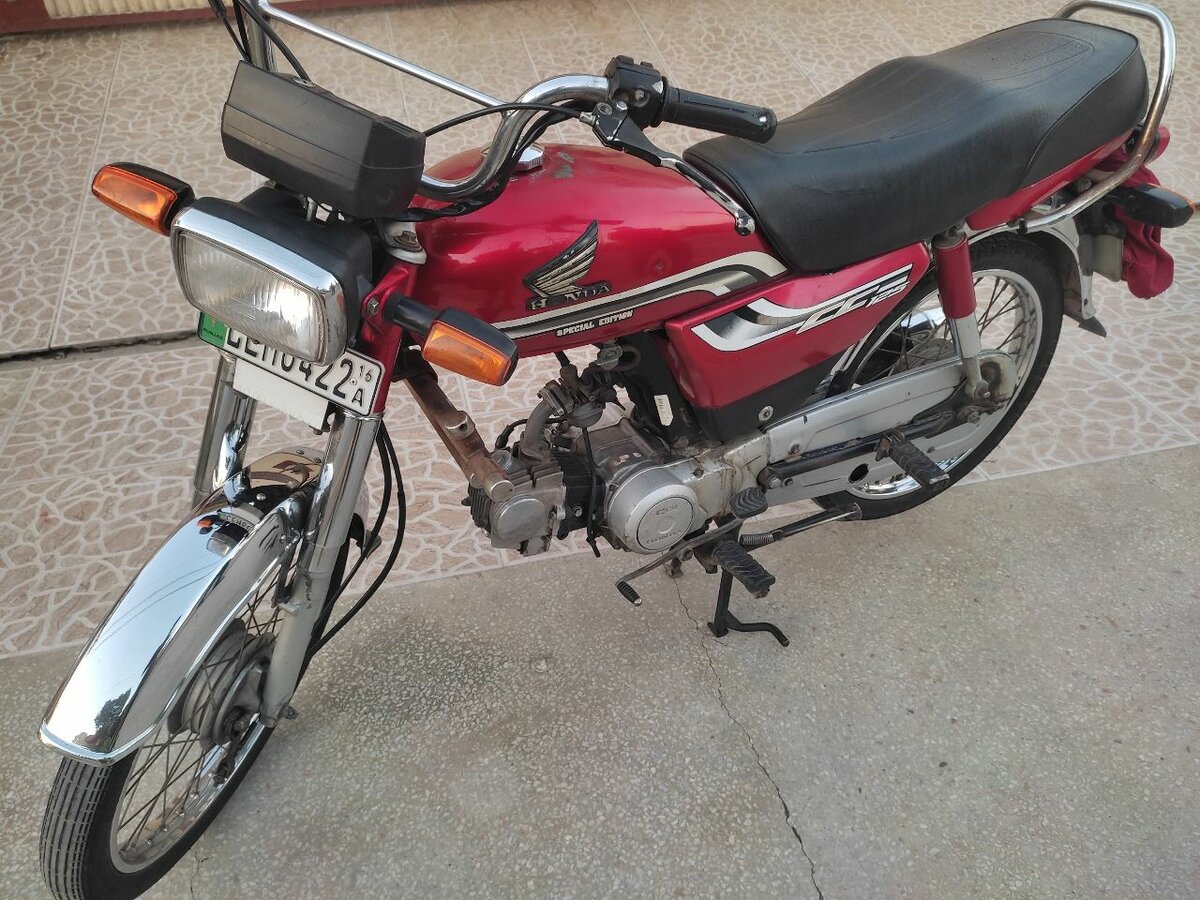 Honda CD-70CC 2016 First Owner - Well Maintained Bike