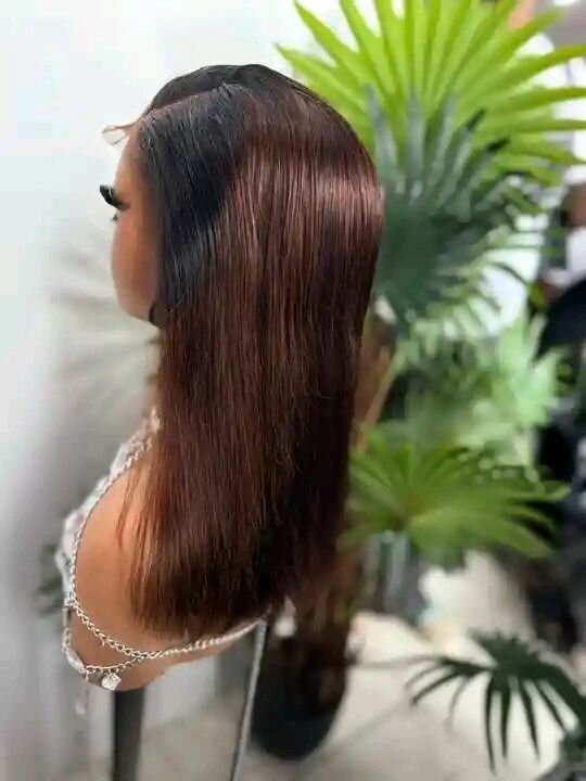 Perruque naturelle brune ombrée