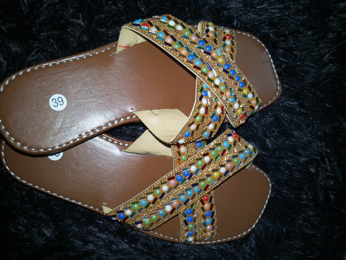 Sandales perlées du Sénégal