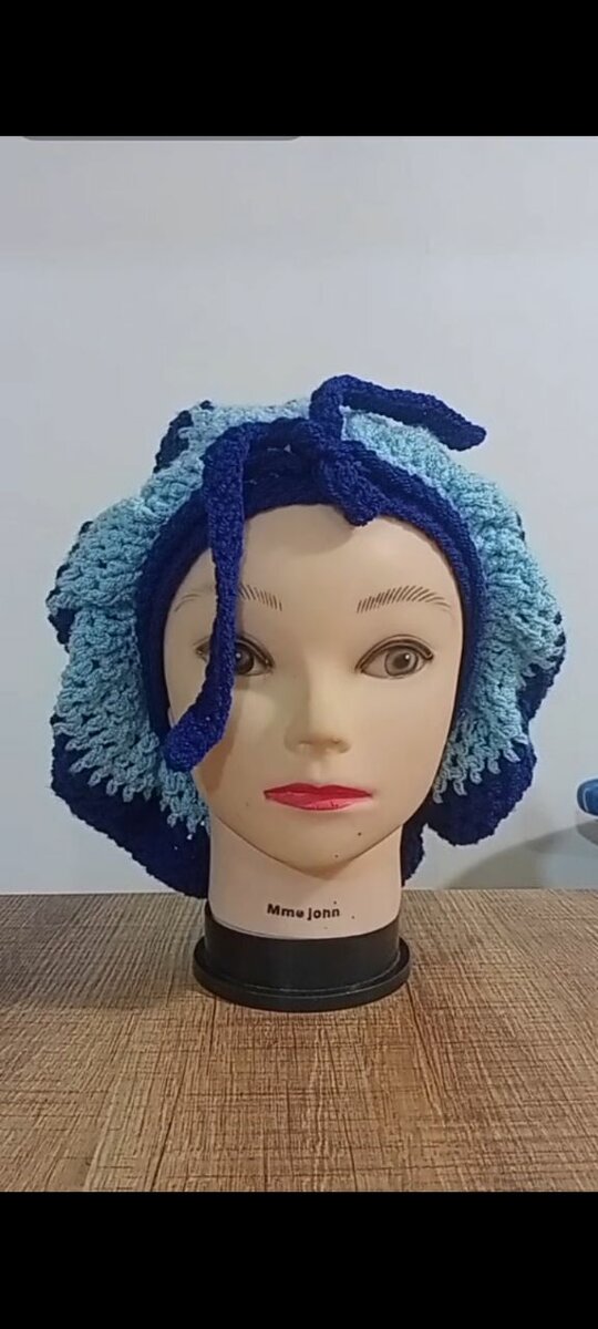 Bonnet en Crochet Coloré