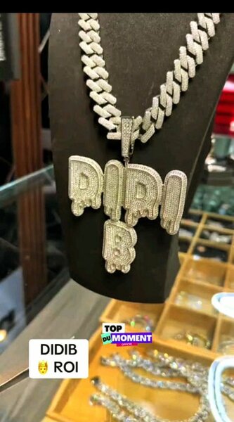 Collier en argent avec pendentif personnalisé