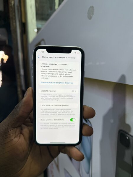 iPhone 11 Silver 64GB