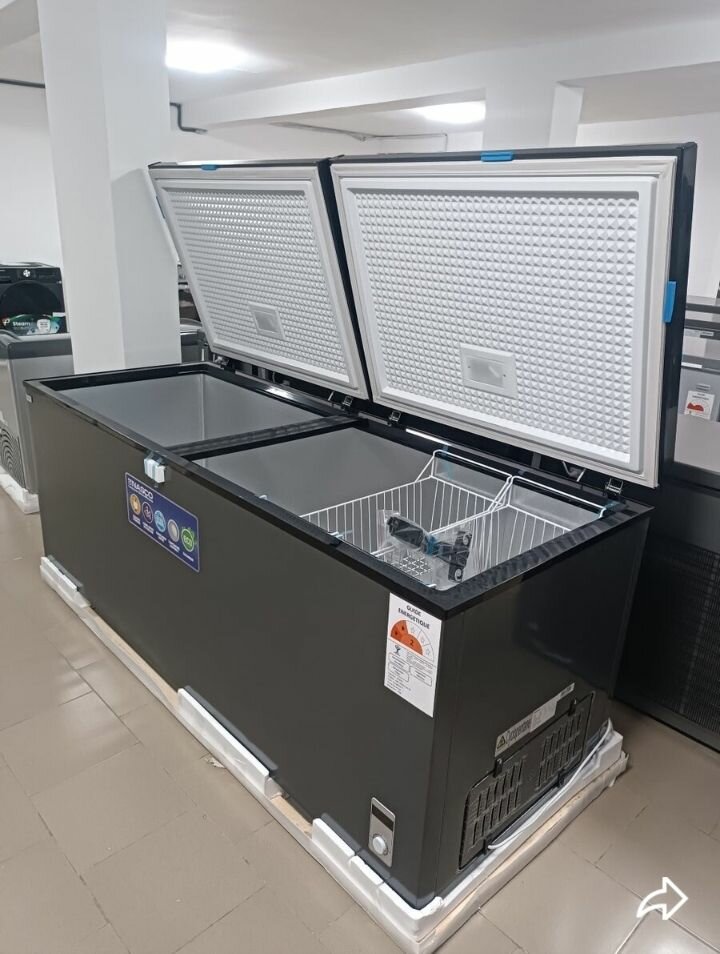 Grand congélateur coffre large capacité