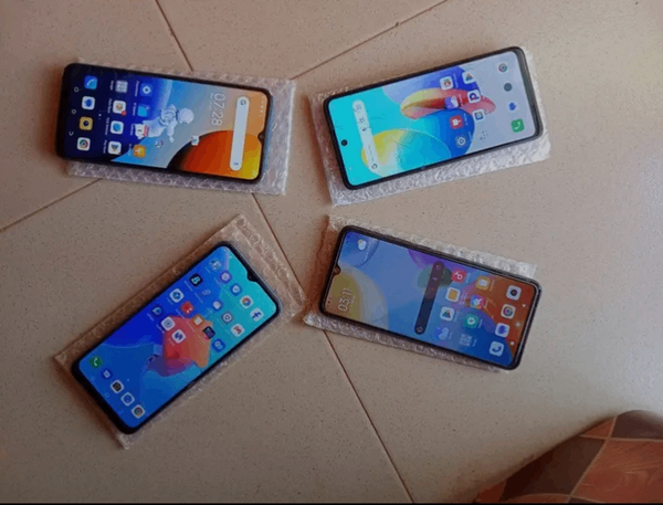 Techno pop 8  128gig 3,ram