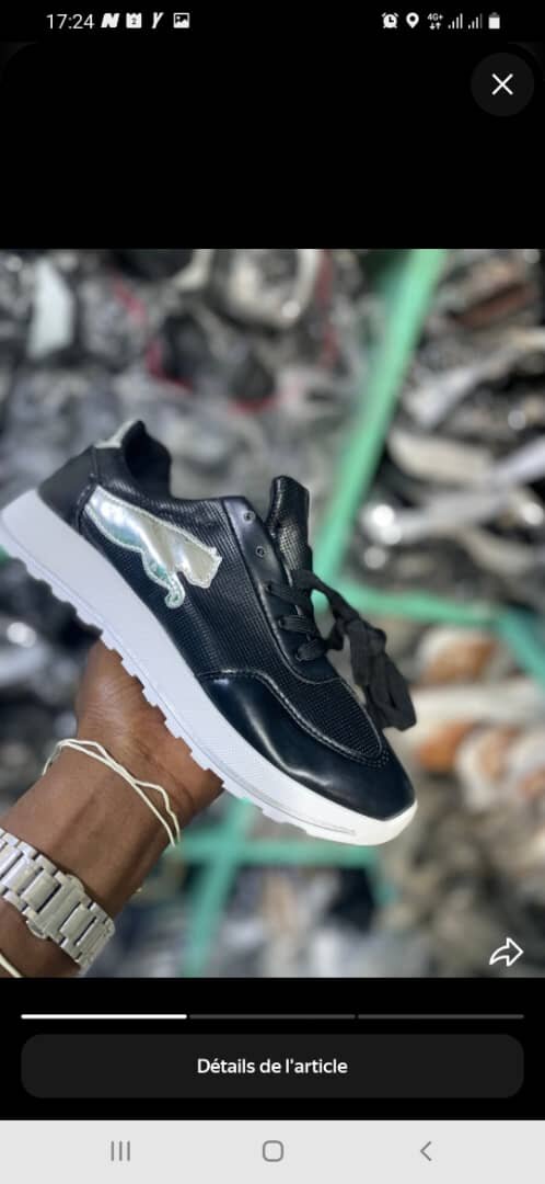 Sneakers noirs unisexes stylés