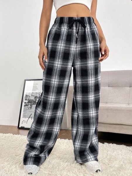 Pantalon large à carreaux femme