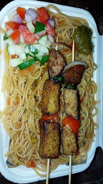 Brochettes et Spaghetti Épicés