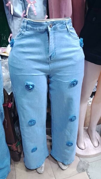 Jean large avec fleurs pour femmes