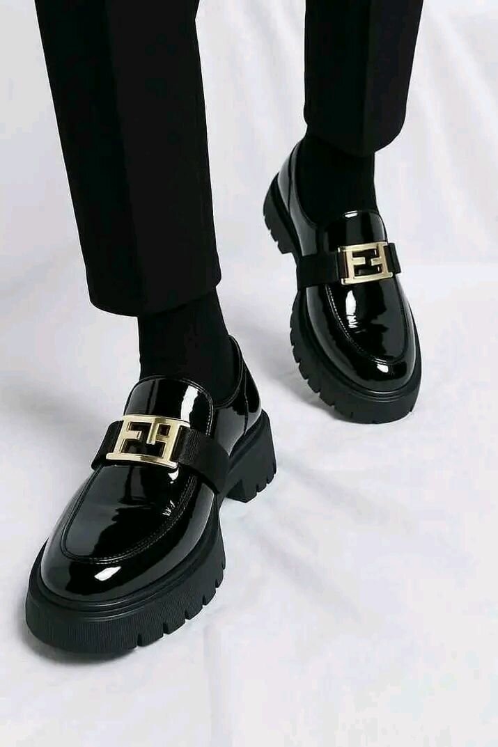 Chaussures élégantes homme