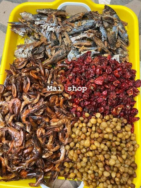 Mélange d'épices et crevettes séchées