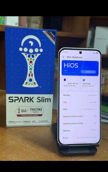 Smartphone Tecno Spark Slim