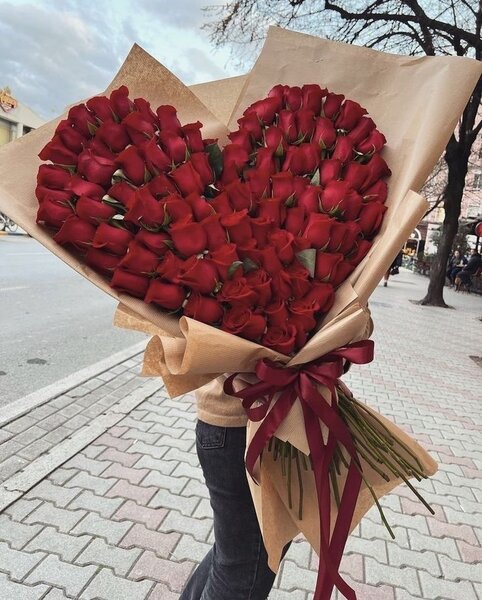 Bouquet de Roses Élégantes