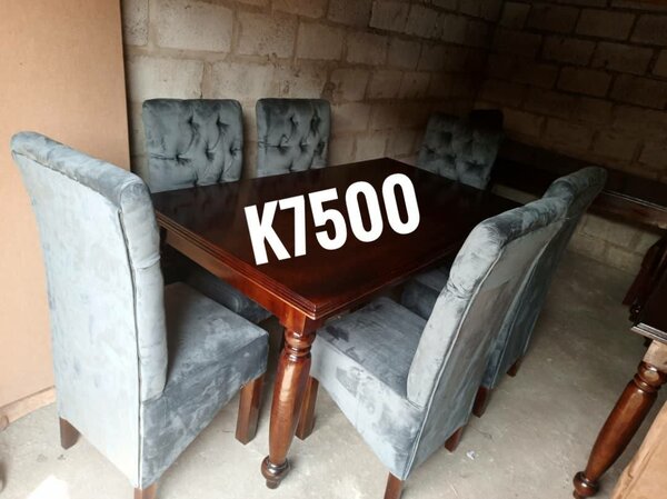 Stylish dining set (table + chairs)