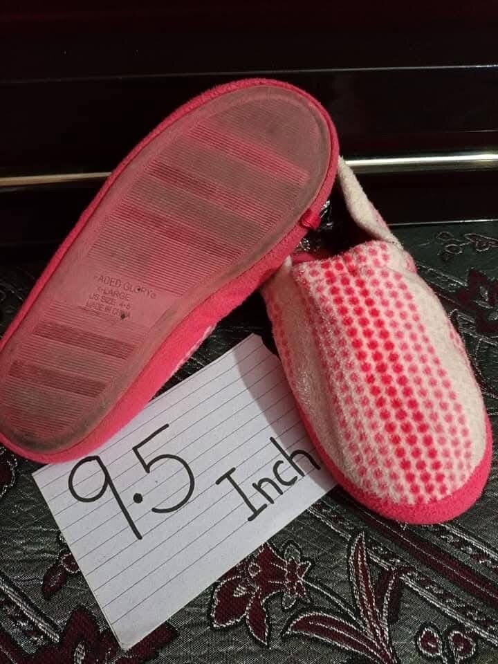 Ladies slippers
