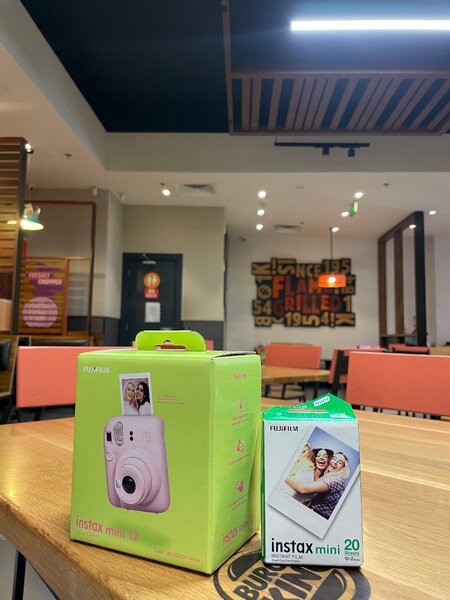 Instax mini 12 Polaroid camera