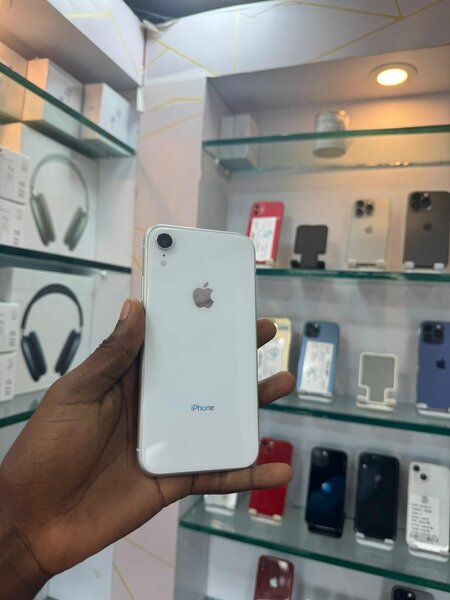 iPhone XR 64Go Blanc
