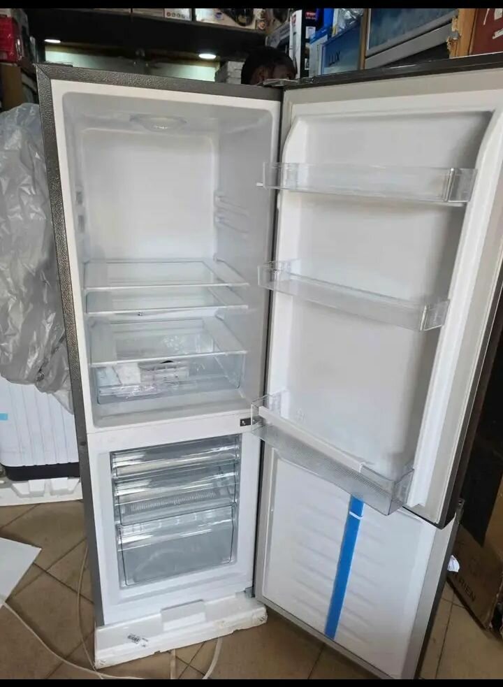 Réfrigérateur Combiné Hisense