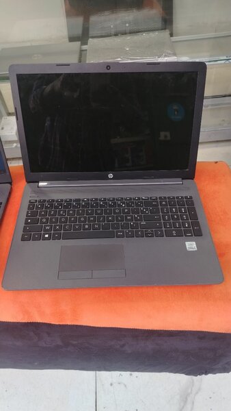 Ordinateur portable HP fiable