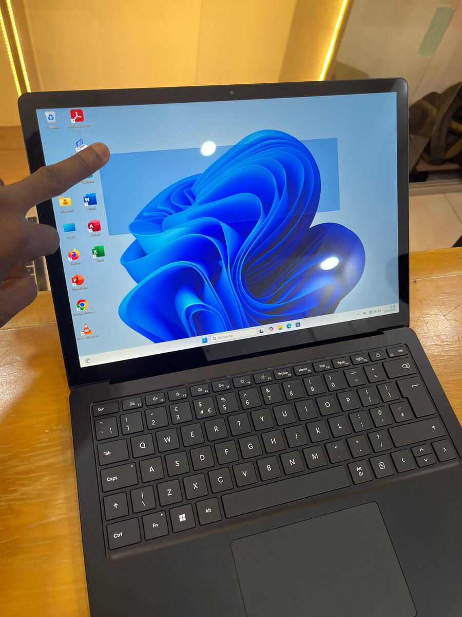 Microsoft laptop Go 5