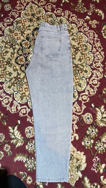 Джинсы новые