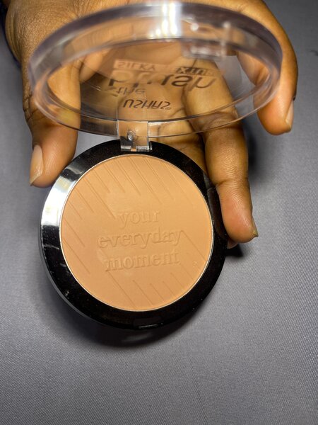 USHAS Blush Silky Texture